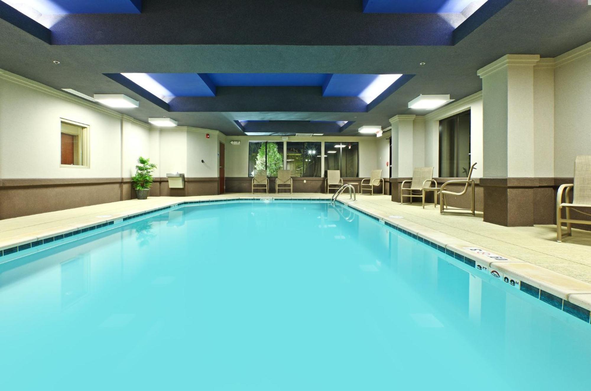 Holiday Inn Express & Suites Maumelle By Ihg Eksteriør bilde